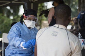 Ebola en RDC : le gouvernement recense 343 cas confirmés et renforce la coordination de la riposte