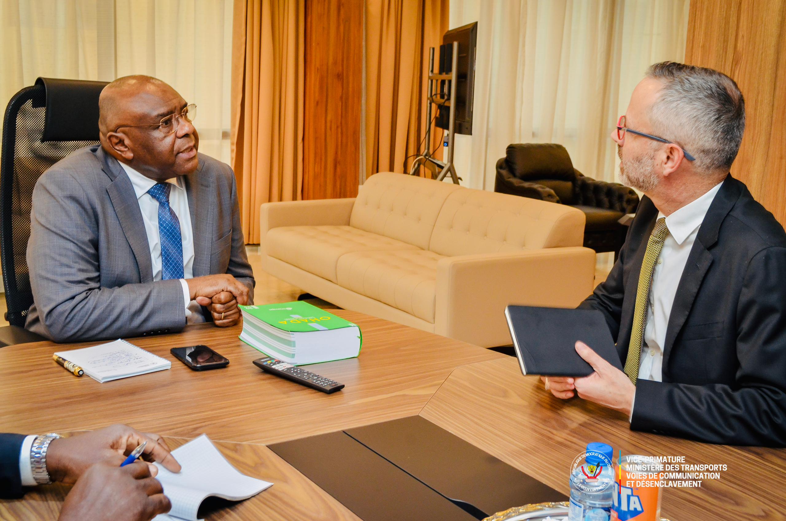 Transport fluvial : la RDC s’appuie sur l’expertise française pour relancer l’axe Kisangani–Kinshasa