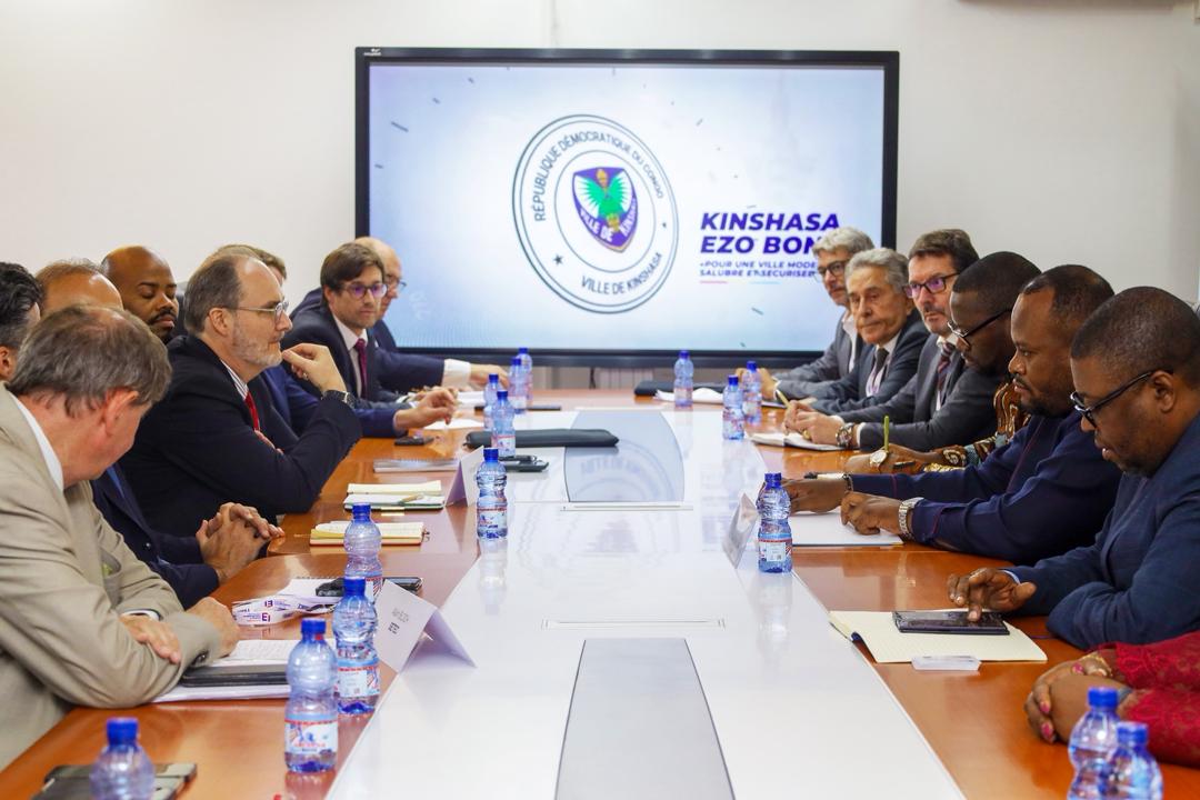 Kinshasa : l’Hôtel de ville et le MEDEF envisagent une collaboration dans l’assainissement, l’énergie et le numérique