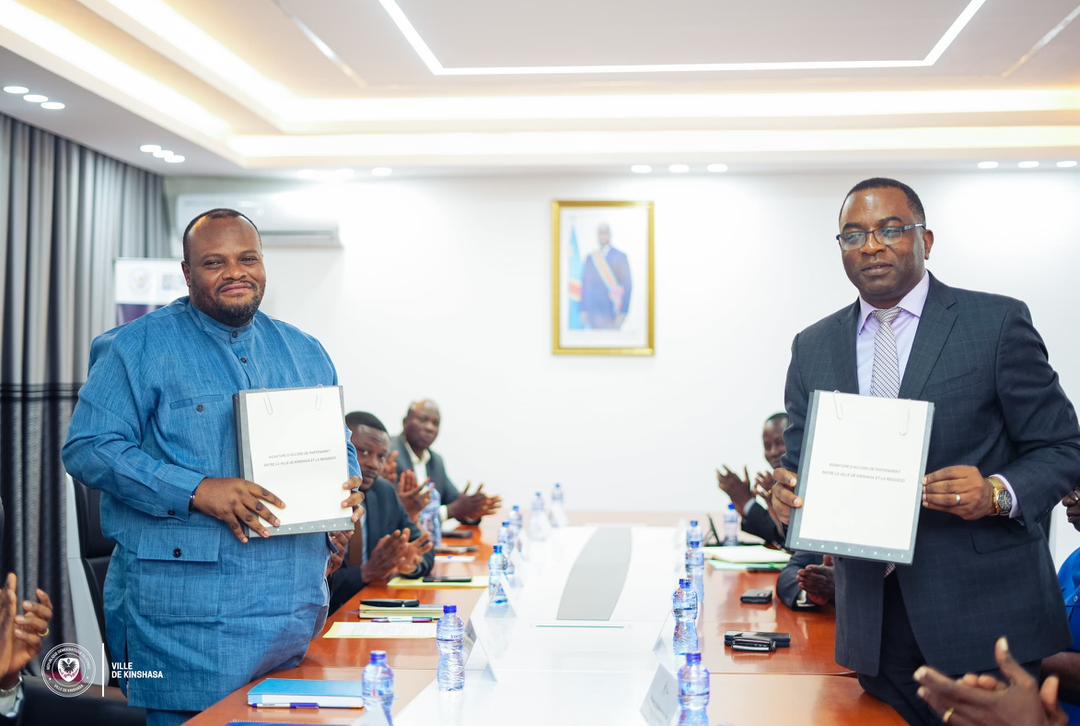 Digitalisation fiscale à Kinshasa : l’Hôtel de Ville et la REGIDESO pactisent pour accroître les recettes publiques urbaines