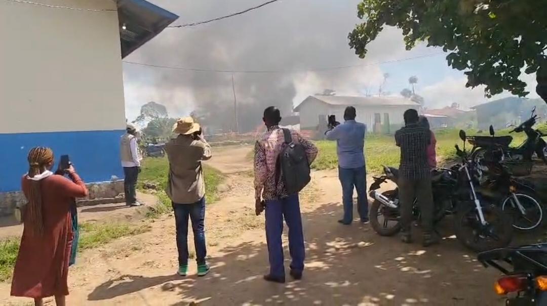 Ebola en Ituri : « le calme est revenu et les soins se poursuivent », le gouvernement clarifie l’incident de Rwampara