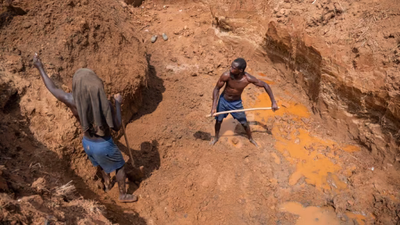 Minerais critiques en RDC : Ebola est à 1 500 km des mines, et freine déjà les deals américains